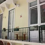 Chez Nous Guest House
